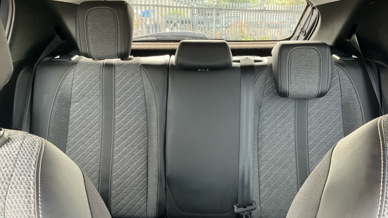 Peugeot 208 1.2 PureTech 100 Allure 5dr Petrol Hatchback